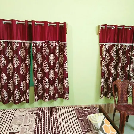 Гостевой дом Shree Hari 2*